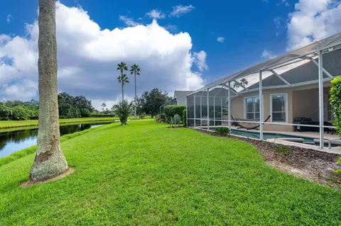 Exterior - 925 Spring Lake Ct, Saint Augustine, FL 32080 photo 7 of 13