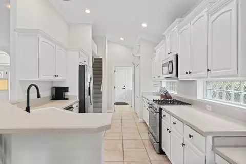 Entry Way - 925 Spring Lake Ct, Saint Augustine, FL 32080 photo 4 of 4