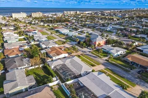 View/Area - 29 Sunrise Ave, Ormond Beach, FL 32176 photo 7 of 16