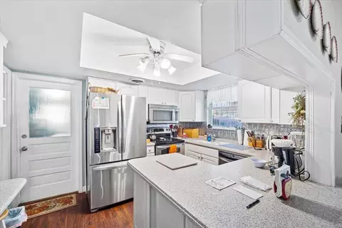 Kitchen - 29 Sunrise Ave, Ormond Beach, FL 32176 photo 4 of 4