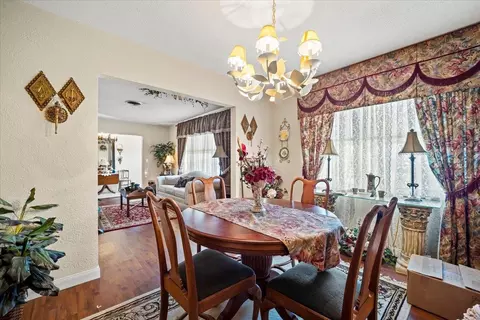 Dining - 29 Sunrise Ave, Ormond Beach, FL 32176 photo 1 of 2