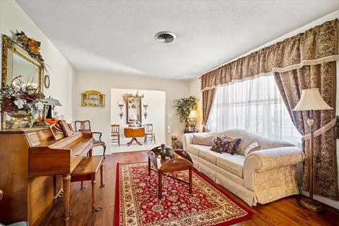 Living - 29 Sunrise Ave, Ormond Beach, FL 32176 photo 5 of 6