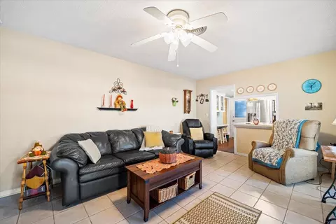 Living - 29 Sunrise Ave, Ormond Beach, FL 32176 photo 2 of 6