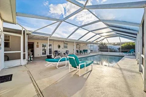 Exterior - 29 Sunrise Ave, Ormond Beach, FL 32176 photo 3 of 6