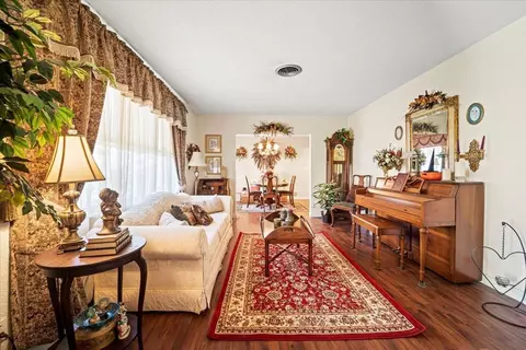 Living - 29 Sunrise Ave, Ormond Beach, FL 32176 photo 4 of 6