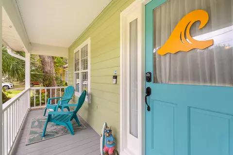 Exterior - 706 Mickler Blvd, Saint Augustine, FL 32080 photo 3 of 13