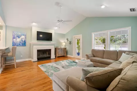 Living - 706 Mickler Blvd, Saint Augustine, FL 32080 photo 1 of 2