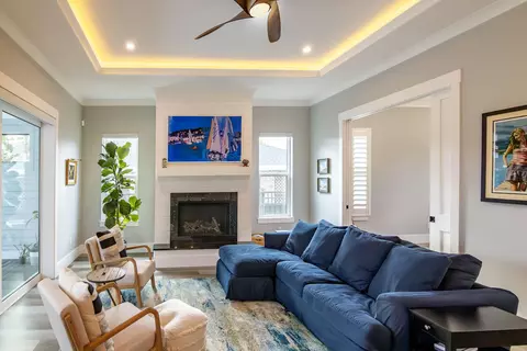 Living - 211 Oglethorpe Blvd, Saint Augustine, FL 32080 photo 3 of 3