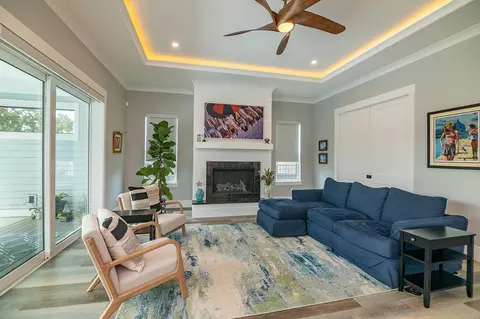Living - 211 Oglethorpe Blvd, Saint Augustine, FL 32080 photo 2 of 3