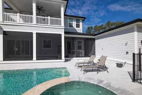 Exterior - 211 Oglethorpe Blvd, Saint Augustine, FL 32080 photo 4 of 18
