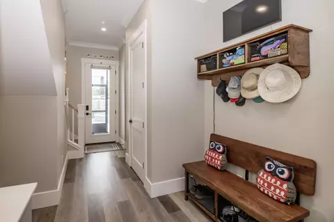 Entry Way - 211 Oglethorpe Blvd, Saint Augustine, FL 32080 photo 4 of 8