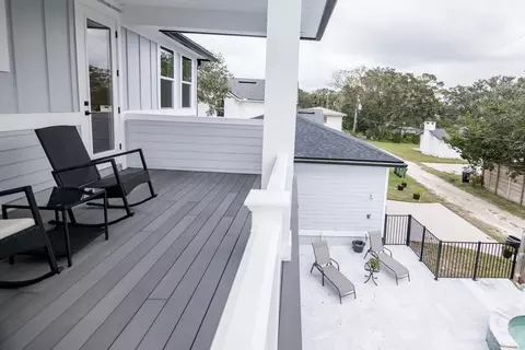 Exterior - 211 Oglethorpe Blvd, Saint Augustine, FL 32080 photo 7 of 18