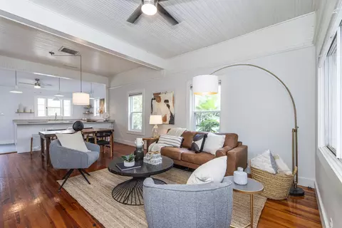 Living - 4 Beacon St, Saint Augustine, FL 32084 photo 2 of 6