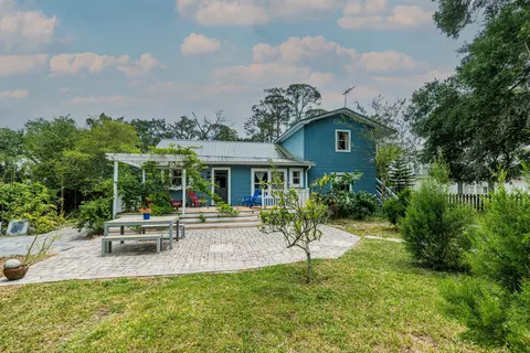 Exterior - 4 Beacon St, Saint Augustine, FL 32084 photo 7 of 15
