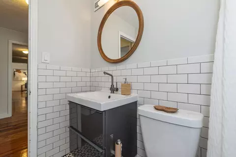 Bath - 4 Beacon St, Saint Augustine, FL 32084 photo 3 of 4