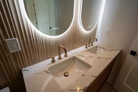 Bath - 5494 Third St, Saint Augustine, FL 32080 photo 4 of 8