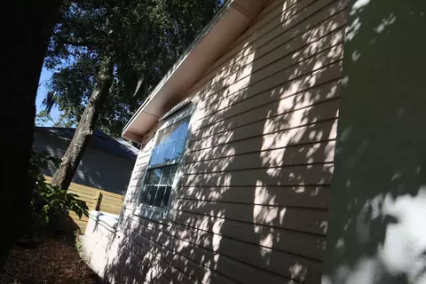 Exterior - 130 Moore St, Saint Augustine, FL 32084 photo 9 of 10