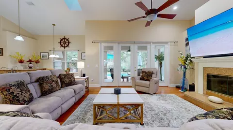 Living - 411 Wateroak St, Saint Augustine, FL 32086 photo 1 of 7