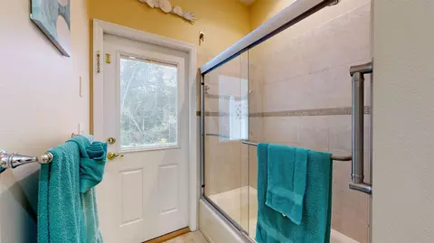 Bath - 411 Wateroak St, Saint Augustine, FL 32086 photo 6 of 6