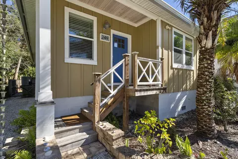 Exterior - 249 Riberia St, Saint Augustine, FL 32084 photo 3 of 10