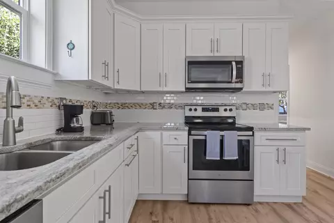 Kitchen - 249 Riberia St, Saint Augustine, FL 32084 photo 4 of 4