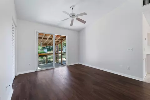 215 Circle Dr E, Saint Augustine, FL 32084 photo 6