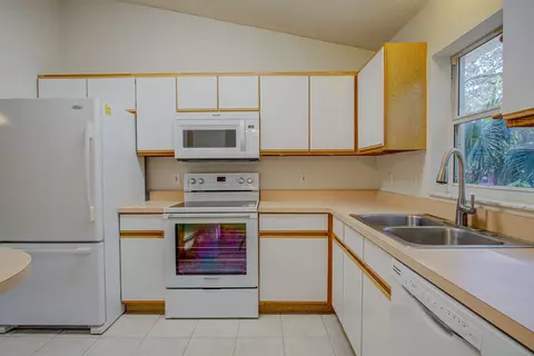 1803 Old Beach Rd, Saint Augustine, FL 32080 photo 4