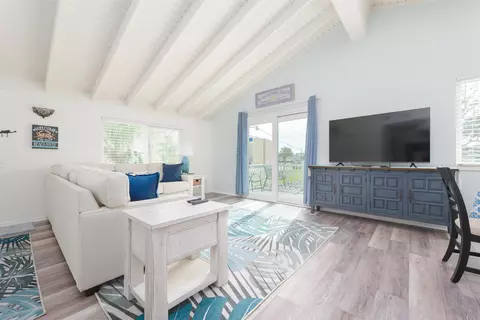 Living - 201 7th St, Saint Augustine, FL 32080 photo 3 of 4