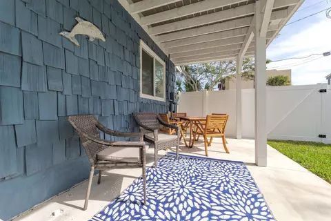 Exterior - 201 7th St, Saint Augustine, FL 32080 photo 5 of 8