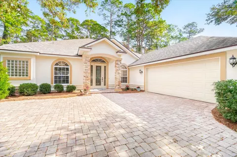 980 Oxford Dr, Saint Augustine, FL 32084 photo 3