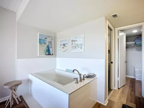 Bath - 7780 A1a S UNIT 109, Saint Augustine, FL 32080 photo 2 of 5