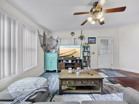 Living - 4629 Third Ave, Saint Augustine, FL 32095 photo 1 of 3