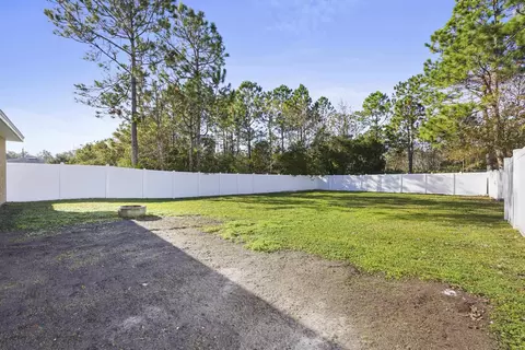 Exterior - 951 N Orange St, Saint Augustine, FL 32084 photo 4 of 9