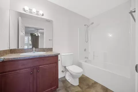 Bath - 951 N Orange St, Saint Augustine, FL 32084 photo 1 of 2