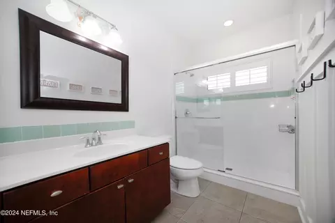 Bath - 2412 Den St, Saint Augustine, FL 32092 photo 4 of 5