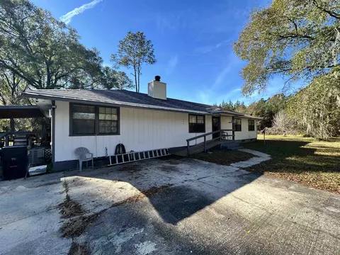Exterior - 1624 E A E Market Rd, Starke, FL 32091 photo 2 of 6