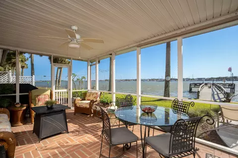 Exterior - 27 Dolphin Dr, Saint Augustine, FL 32080 photo 2 of 16