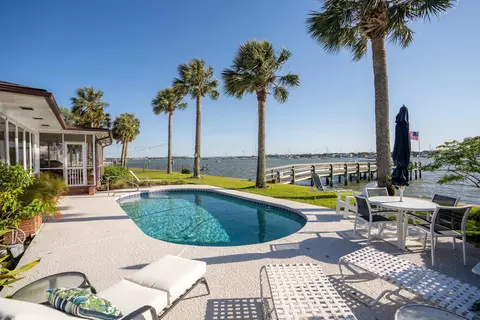 Exterior - 27 Dolphin Dr, Saint Augustine, FL 32080 photo 5 of 16