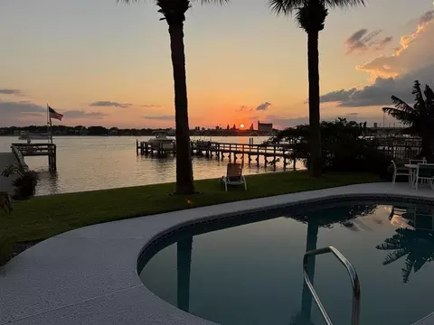 Exterior - 27 Dolphin Dr, Saint Augustine, FL 32080 photo 16 of 16