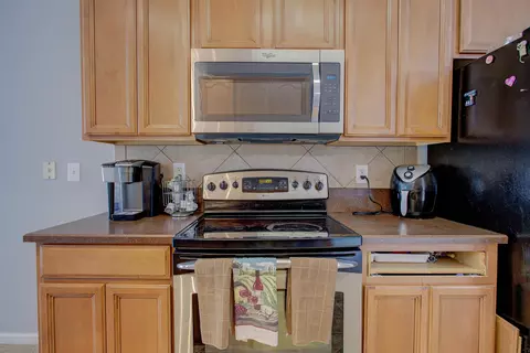 Kitchen - 939 Silver Spring Ct, Saint Augustine, FL 32092 photo 7 of 7