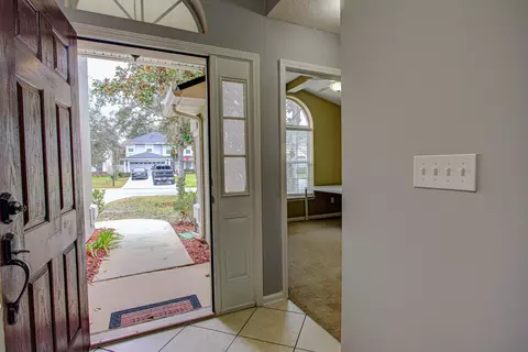 Entry Way - 939 Silver Spring Ct, Saint Augustine, FL 32092 photo 2 of 2