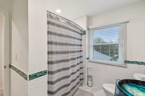 Bath - 825 Kalli Creek Ln, Saint Augustine, FL 32080 photo 11 of 11