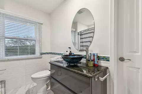 Bath - 825 Kalli Creek Ln, Saint Augustine, FL 32080 photo 10 of 11