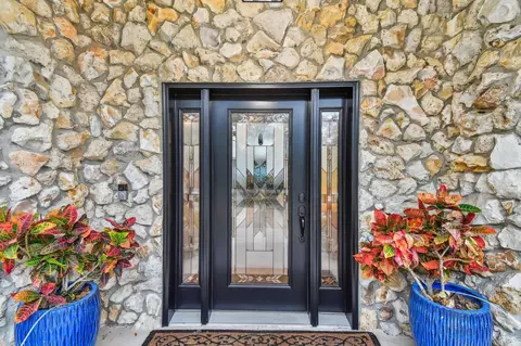 Entry Way - 825 Kalli Creek Ln, Saint Augustine, FL 32080 photo 2 of 6