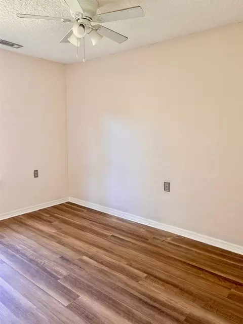 18 Davis St, Saint Augustine, FL 32084 photo 8