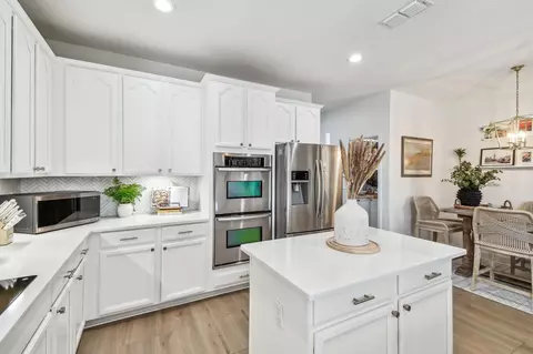 Kitchen - 1805 S Cappero Dr, Saint Augustine, FL 32092 photo 7 of 11