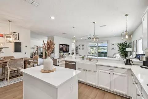 Kitchen - 1805 S Cappero Dr, Saint Augustine, FL 32092 photo 6 of 11