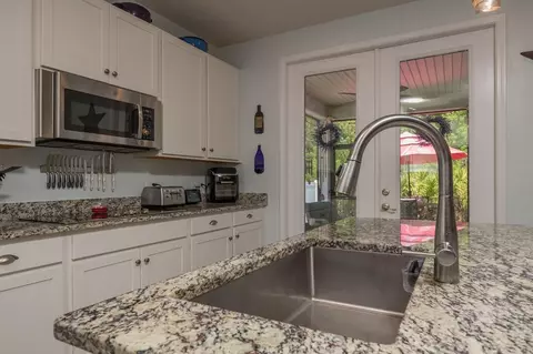 Kitchen - 395 Aventurine Ave, Saint Augustine, FL 32086 photo 5 of 6