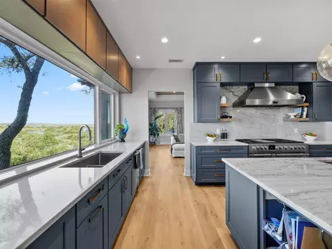 Kitchen - 3417 Lands End Dr, Saint Augustine, FL 32084 photo 6 of 8