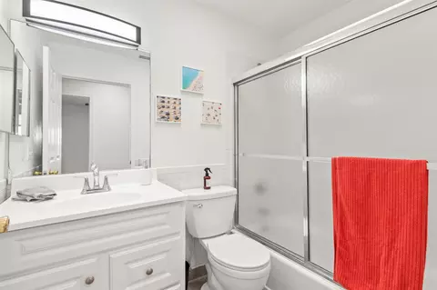 Bath - 522 Arricola Ave, Saint Augustine, FL 32080 photo 4 of 4